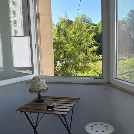 Stylish 2 Bed In Prime Location,blloku Appartement